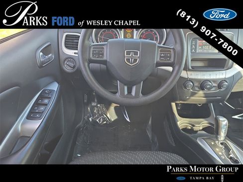 Used 2018 Dodge Journey SE image 12