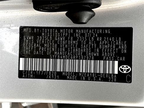 Used 2024 Toyota Corolla LE image 30