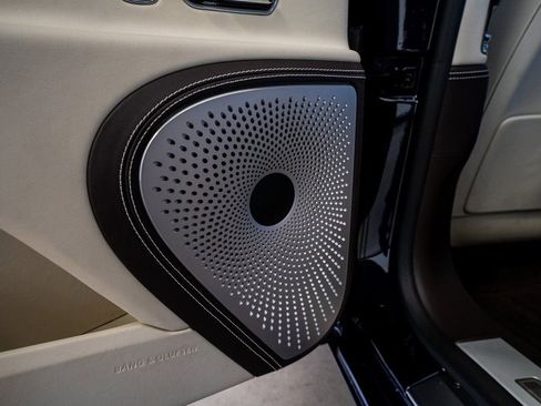 Used 2020 Bentley Flying Spur W12 image 55