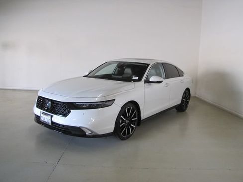 Certified 2025 Honda Accord Touring image 1