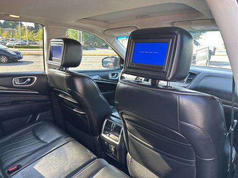 Used 2013 INFINITI JX35 AWD w/ Premium Pkg image 27