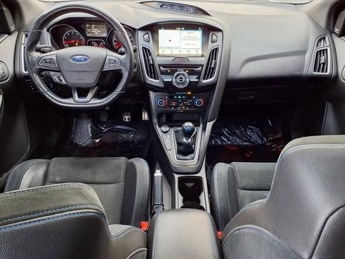 Used 2016 Ford Focus RS image 12