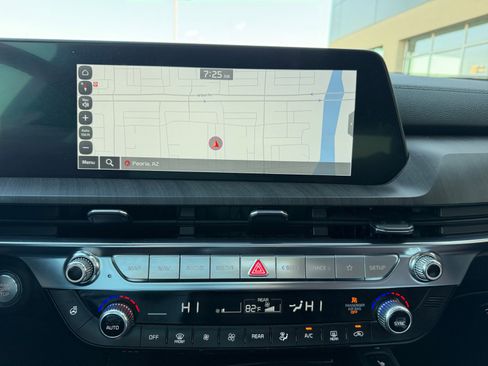 Used 2024 Kia Telluride SX Prestige image 28