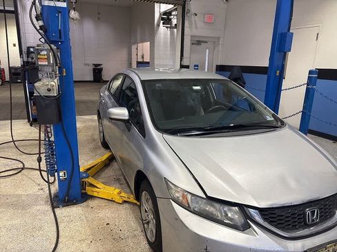 Used 2015 Honda Civic LX image 9