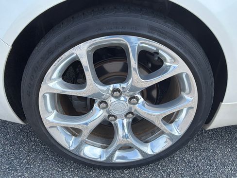 Used 2014 Buick Regal GS w/ Driver Confidence Package #1 AWD/4WD image 27