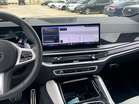 Used 2026 BMW X6 xDrive40i w/ Climate Comfort Package image 7