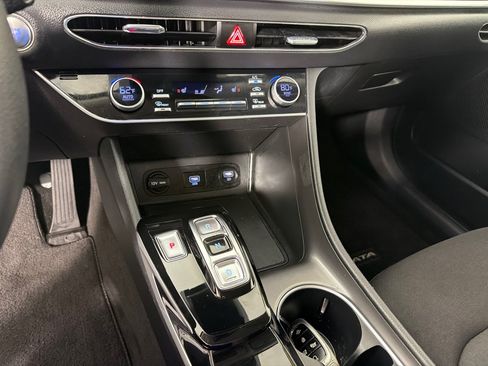 Used 2023 Hyundai Sonata SEL FWD image 17