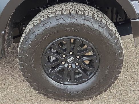 Used 2025 Ford F150 Raptor image 11