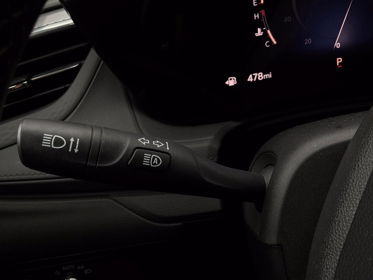 Used 2025 Buick Encore GX Preferred FWD image 37