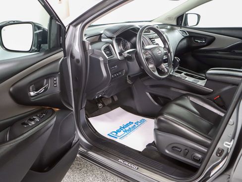 Used 2023 Nissan Murano SL w/ SL Moonroof Package image 3