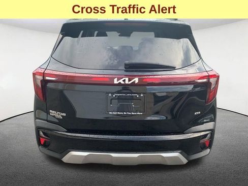 Used 2024 Kia Seltos S image 9