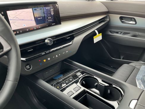 New 2026 Nissan Murano Platinum w/ Cargo Package image 28