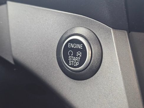 Used 2019 Ford Escape SEL AWD/4WD image 32