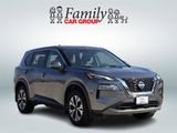 Used 2022 Nissan Rogue SV image 2
