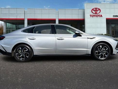 Certified 2024 Hyundai Sonata SEL FWD image 3
