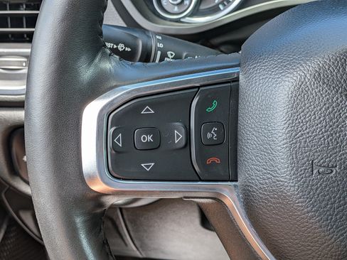 Used 2024 RAM 1500 Laramie AWD/4WD image 24
