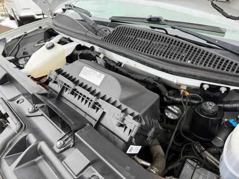 Used 2021 Chevrolet Express 2500 w/ Driver Convenience Package image 37