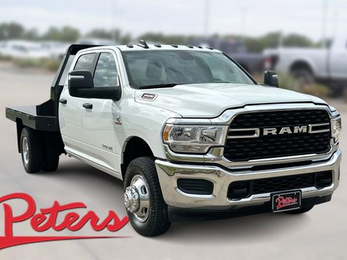 Used 2024 RAM 3500 SLT w/ Quick Order Package 2YG SLT AWD/4WD image 1