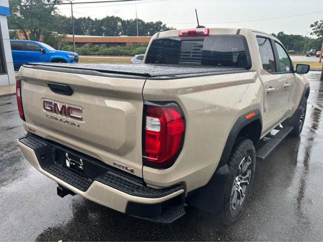 Used 2024 GMC Canyon AT4 AWD/4WD image 11
