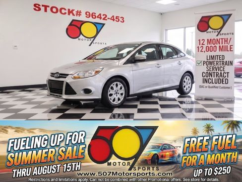 Used 2012 Ford Focus SE FWD image 1
