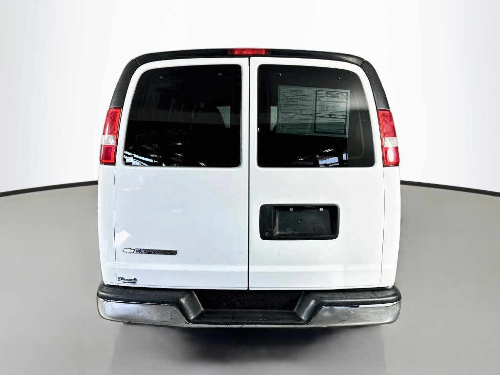 Used 2014 Chevrolet Express 2500 LT w/ LT Preferred Equipment Group RWD image 6