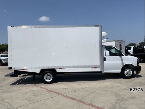 Used 2024 Chevrolet Express 3500 w/ Power Convenience Package RWD image 5