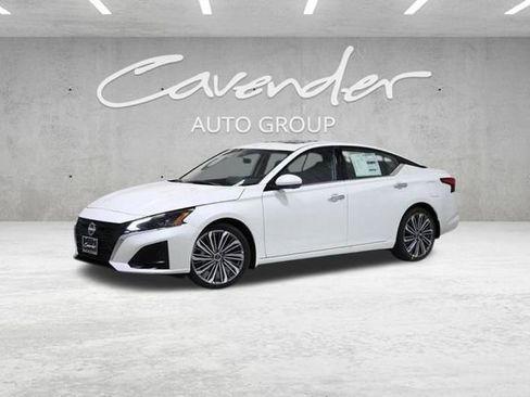 New 2025 Nissan Altima 2.5 SL image 1