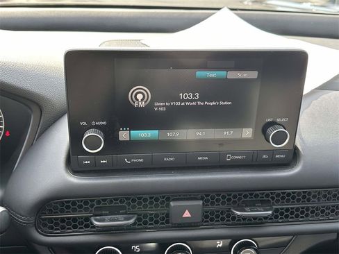 Certified 2025 Honda HR-V LX image 19