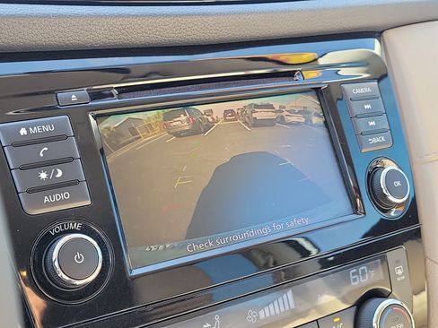 Used 2018 Nissan Rogue SV FWD image 24