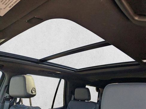 Used 2024 Chevrolet Tahoe LT w/ LT Signature Plus Package image 16