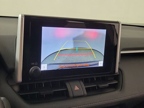 Used 2024 Toyota RAV4 XLE w/ Convenience Package FWD image 30