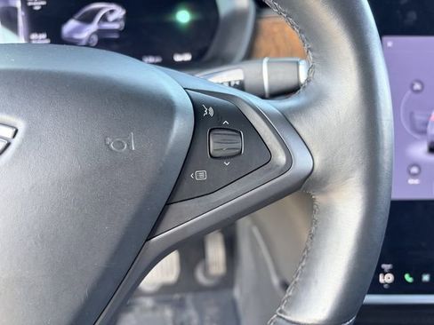 Used 2020 Tesla Model X Long Range image 9