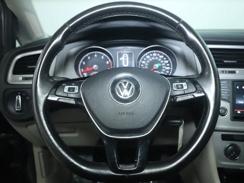 Used 2016 Volkswagen Golf S FWD image 21