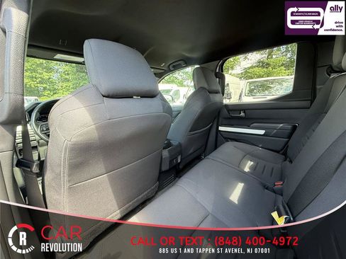 Used 2024 Toyota Tacoma TRD Off-Road AWD/4WD image 26