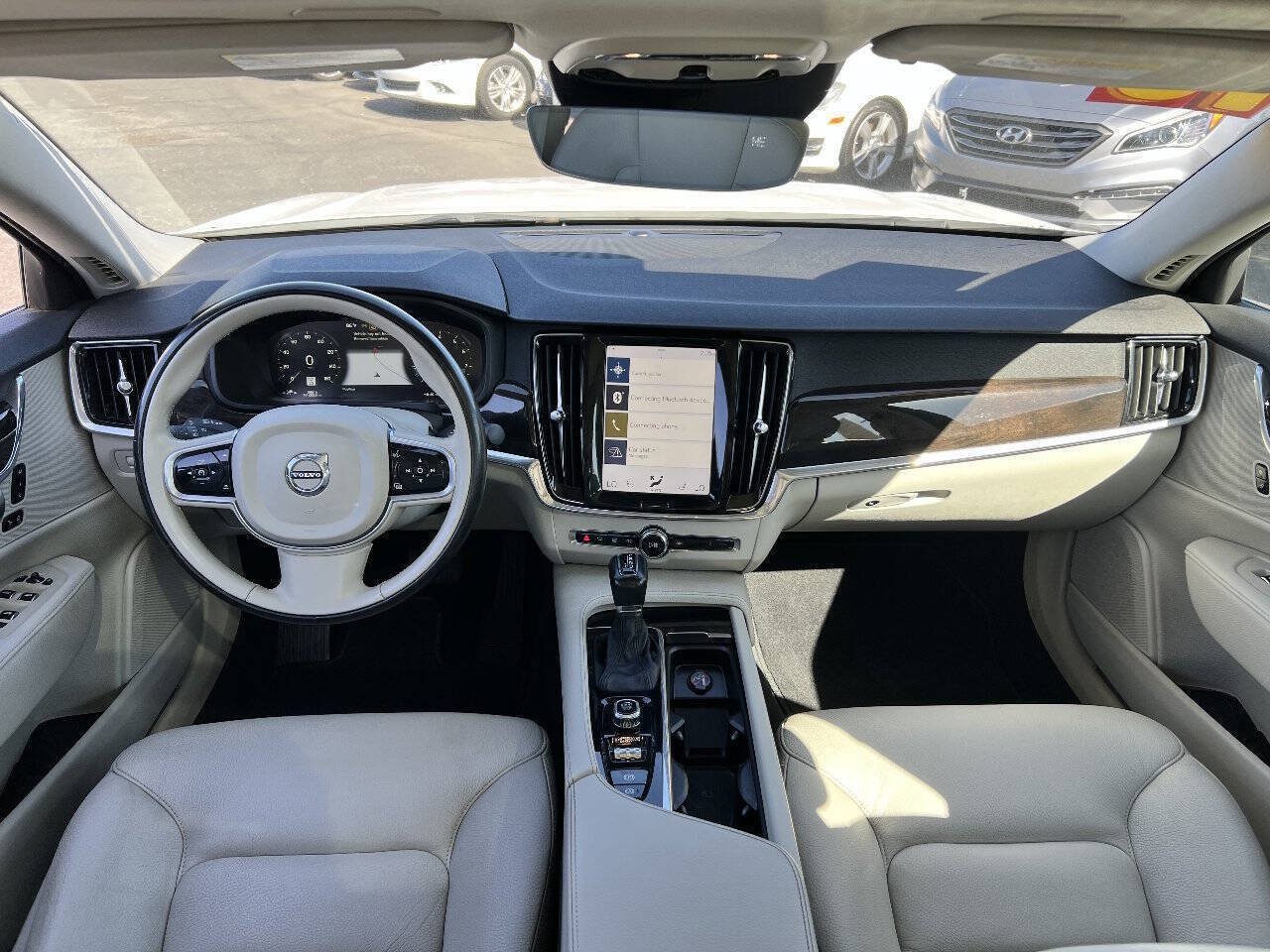 Used 2018 Volvo S90 T6 Momentum w/ Convenience Package AWD/4WD image 12