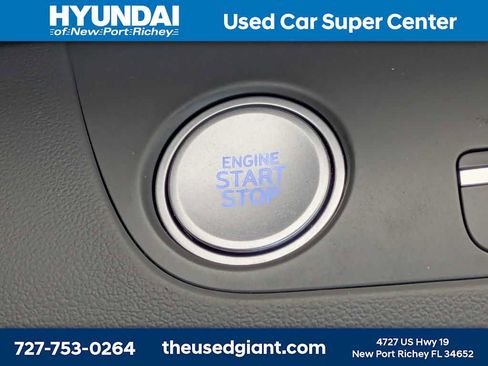Certified 2025 Hyundai Elantra SEL FWD image 33