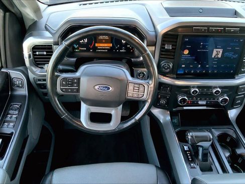 Used 2021 Ford F150 Lariat image 6