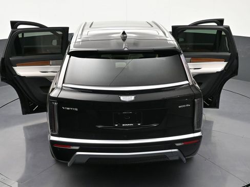 Used 2026 Cadillac Vistiq Luxury AWD/4WD image 37