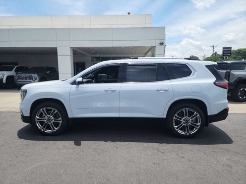 Certified 2026 GMC Acadia Denali Ultimate AWD/4WD image 5