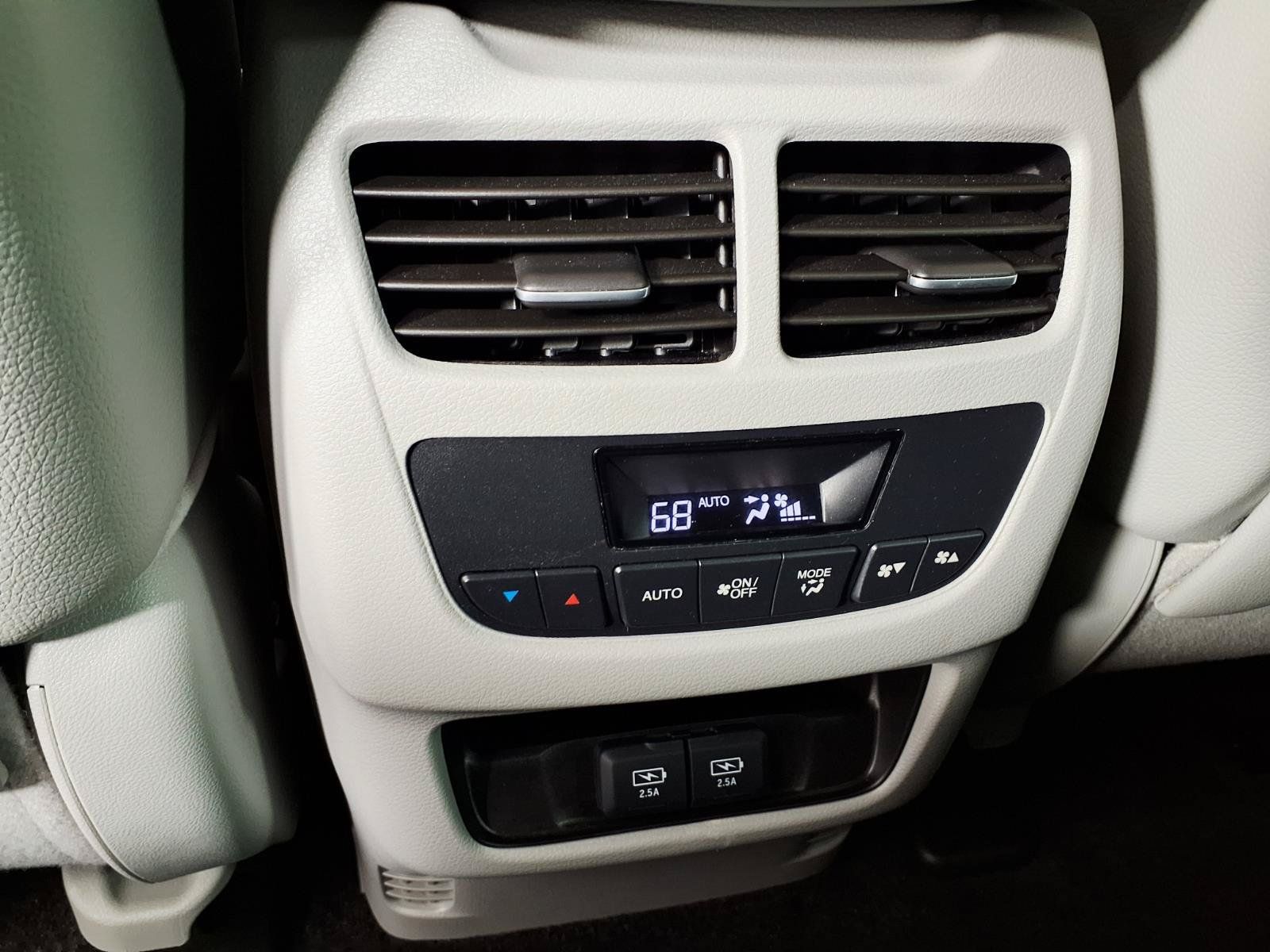 Used 2017 Acura MDX w/ Technology Package FWD image 10