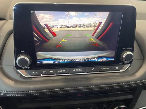 Certified 2024 Nissan Rogue S AWD/4WD image 8