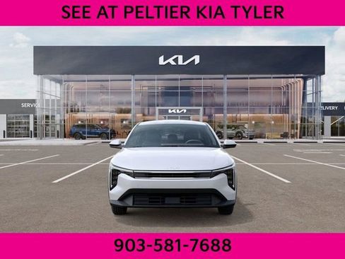 New 2025 Kia K4 LXS image 2