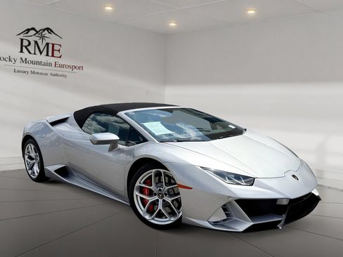 Used 2018 Lamborghini Huracan LP 580-2 RWD image 1