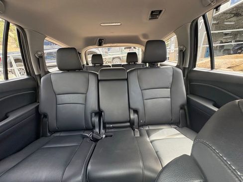 Used 2022 Honda Pilot Special Edition image 6