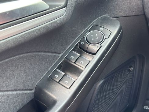 New 2024 Ford Escape SE w/ PHEV Premium Package FWD image 25