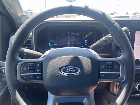 Used 2026 Ford F250 Lariat w/ Black Appearance Package AWD/4WD image 32