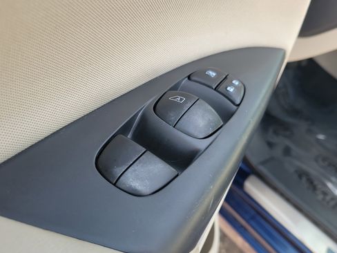 Used 2016 Nissan Sentra SV image 30