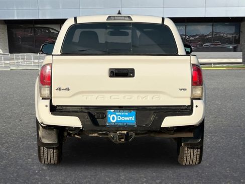 Used 2017 Toyota Tacoma Limited image 7