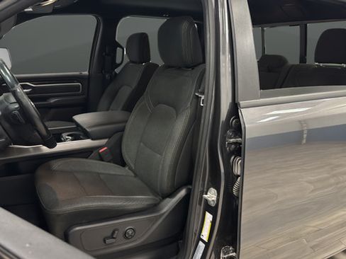 Used 2020 RAM 1500 Big Horn AWD/4WD image 10
