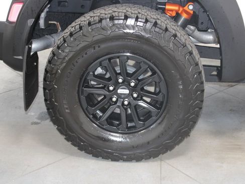 Used 2024 Ford F150 Raptor AWD/4WD image 14